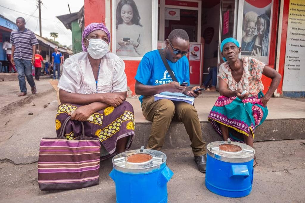 An image of Clean cooking stoves, Uganda